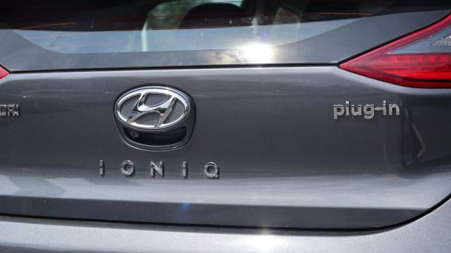 2018 Hyundai Ioniq Plug-in Hybrid Premium 1.6 GDi 141PS 2WD DCT
